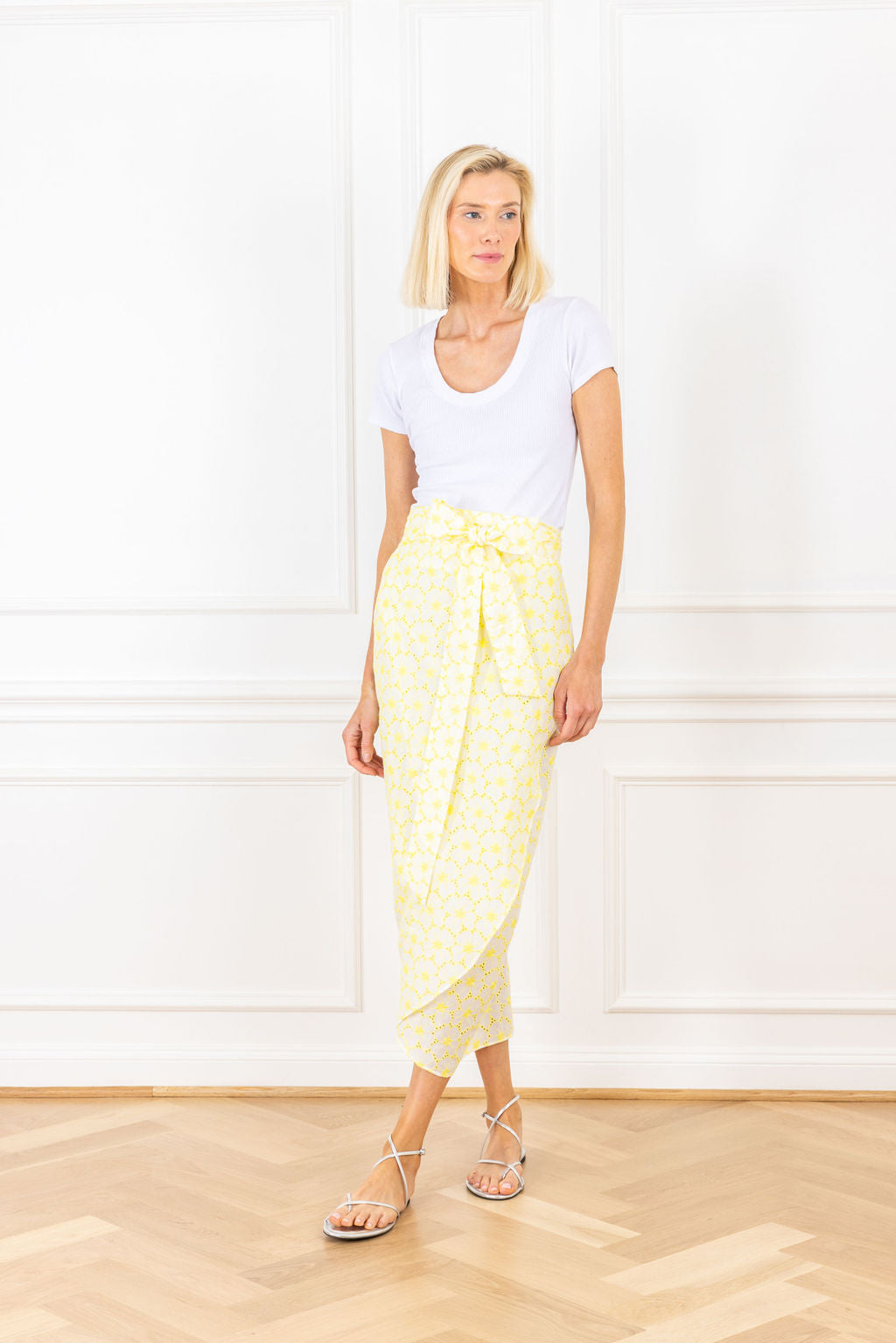 falda cruzada larga con ojales color limón