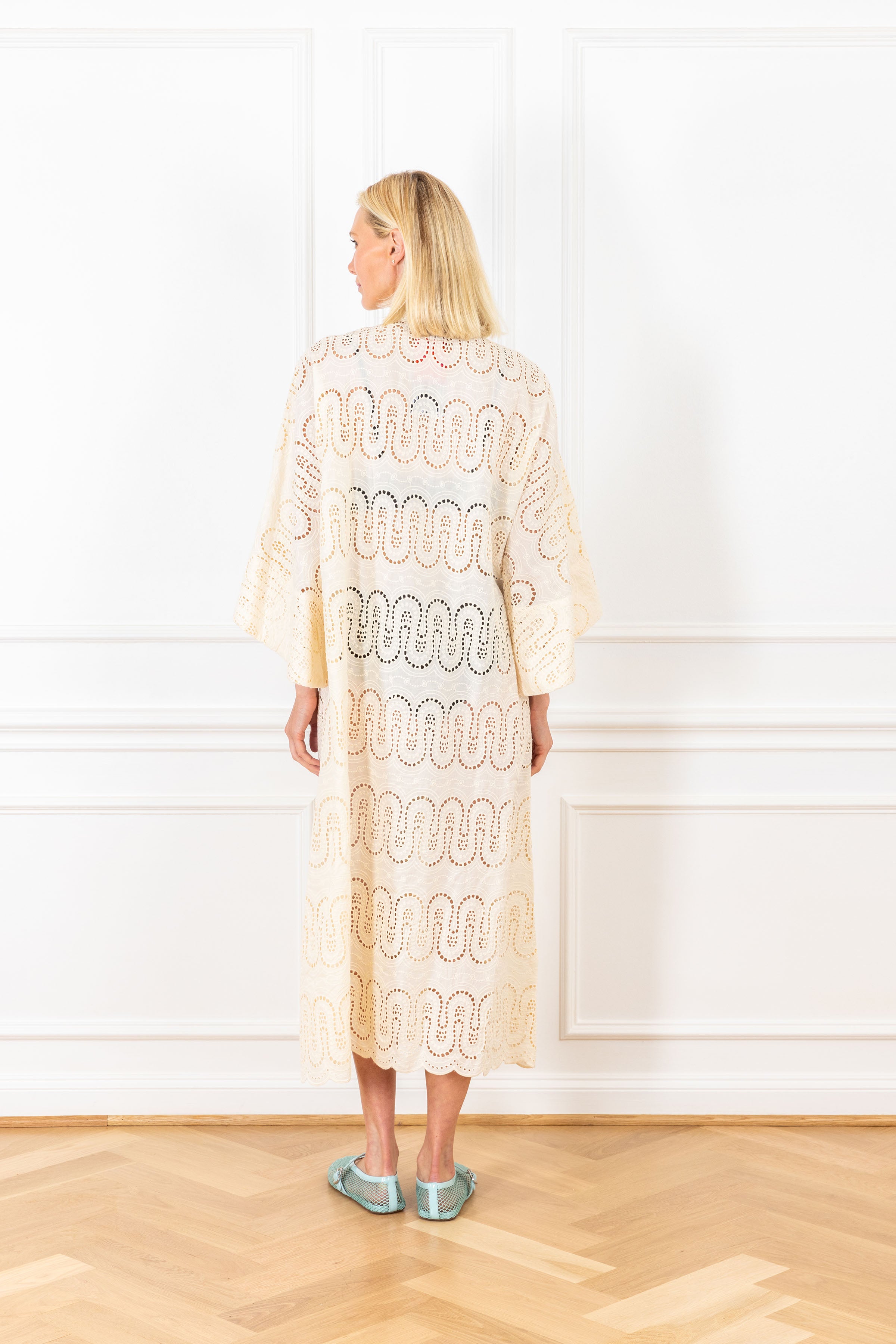 Shortbread Scallop Open Front Caftan