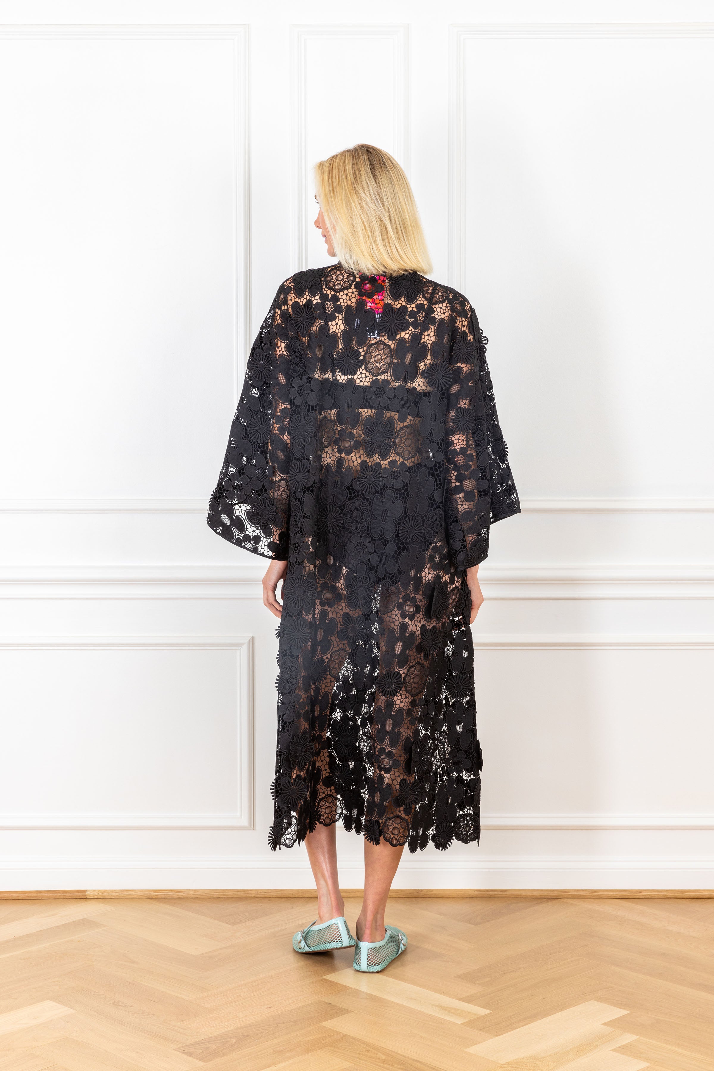 Black Retro Lace Maxi Caftan